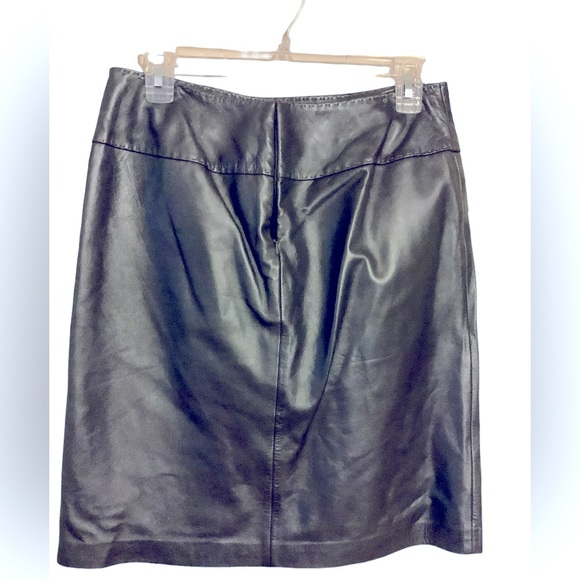 Cach’e Women’s GENUINE LEATHER Lined Skirt. New With Tags. Dark Silver Gray - Picture 3 of 9